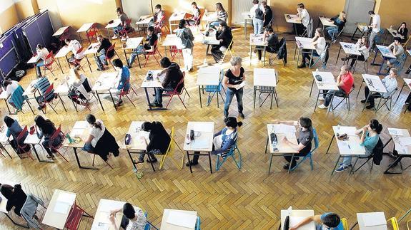 Los exámenes de reválida serán iguales para toda España y en Euskadi los corregirán docentes ajenos al sistema escolar vasco.