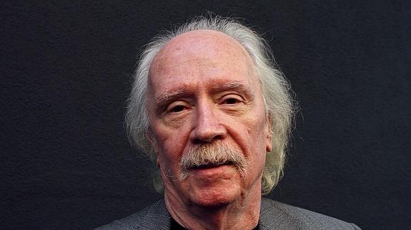 El prolífico director de películas de terror, John Carpenter.