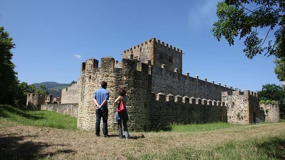 Vista del Castillo de Muñatones, en Muskiz.