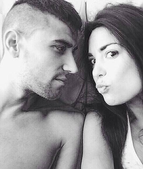 Borja Ekiza y su mujer, Selma Ortega.