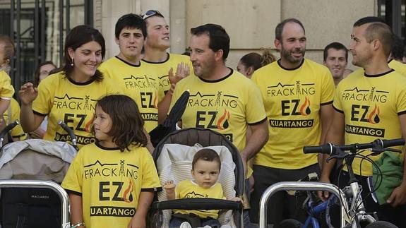 La plataforma 'Fracking Ez' ha canalizado el rechazo social contra la fractura hidráulica en todo el País Vasco.