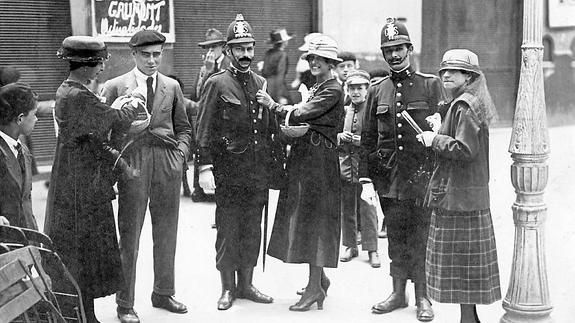 Fiesta de la flor, guardias de orden publico (1918).