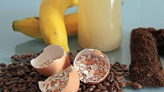 Café, huevos y plátanos, tres alimentos con una segunda vida en el huerto.