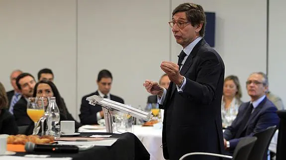 El presidente de Bankia, José Ignacio Goirigolzarri, durante su intervención en Bilbao. 