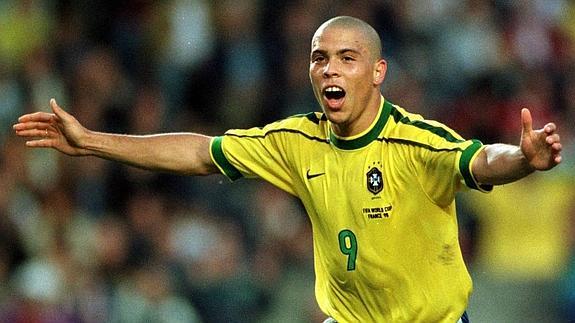 Ronaldo, 'O Fenómeno', uno de los mejores delanteros de los últimos tiempos.