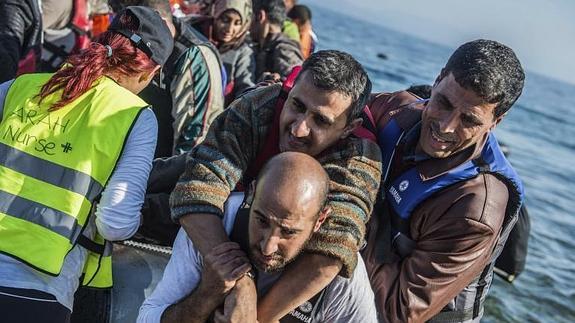 Los refugiados que espera la Diputación de Bizkaia se encuentran ahora en Grecia e Italia.