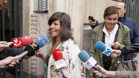 La secretaria general del PP vasco, Nerea Llanos, a la llegada a la reunión de la ejecutiva. 