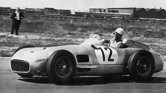 Stirling Moss, durante una prueba.