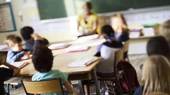 Un grupo de niños durante una clase.