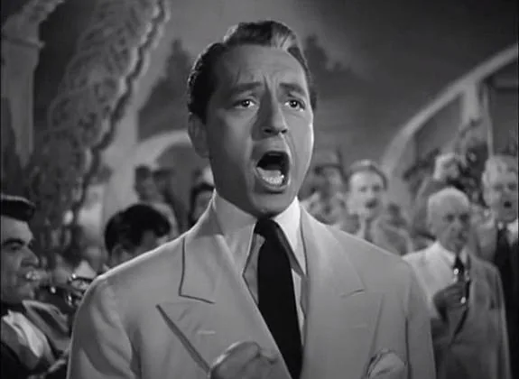 Laszlo entona la Marsellesa en 'Casablanca'. 