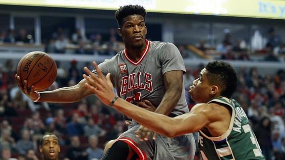 Jimmy Butler ha causado sensación al anotar 40 puntos en dos cuartos