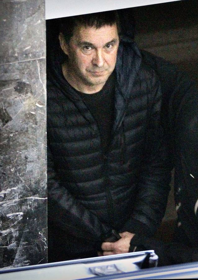 Otegi es trasladado durante un permiso en Elgoibar en 2014. 