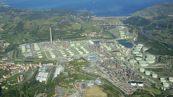 Petronor recibe una subvención de 2,3 millones del Gobierno vasco