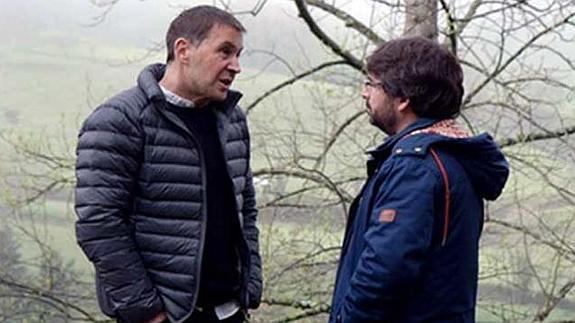 Arnaldo Otegi conversa con Jordi Évole.