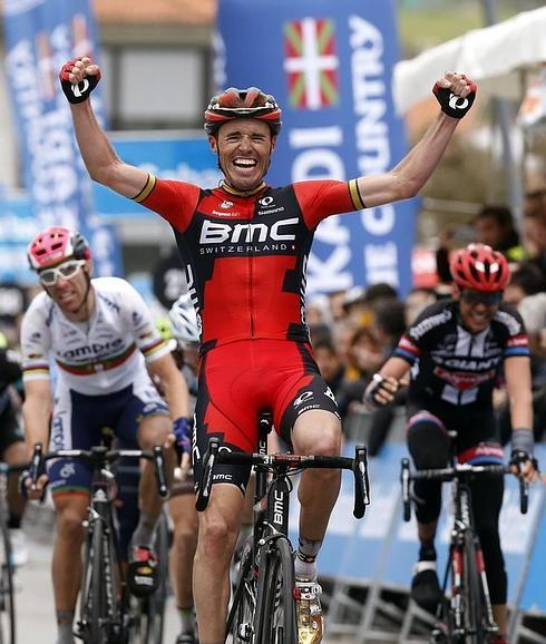 Samuel Sánchez celebra su victoria este año en la Vuelta al País Vasco.