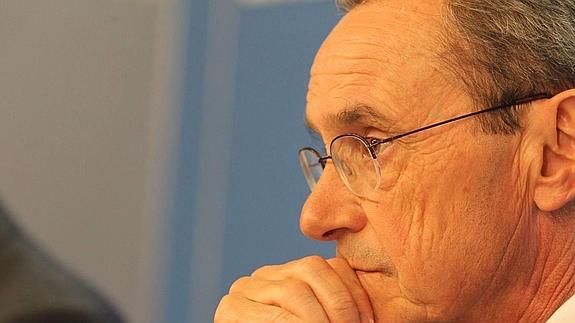 El consejero de Empleo y Políticas Sociales, Angel Toña.