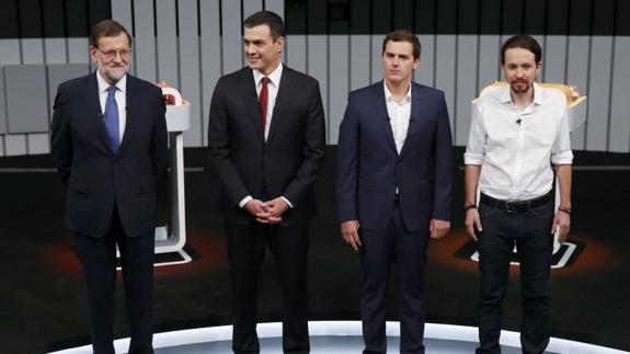 Los cuatro participantes en el debate electoral.