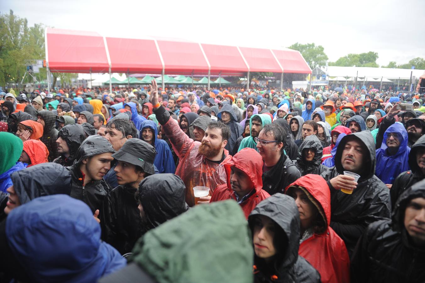 El buen ambiente reinó pese a la incensante lluvia.