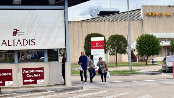 El drama de Altadis empieza a reflejarse en el paro, con 51 nuevos desempleados en julio.