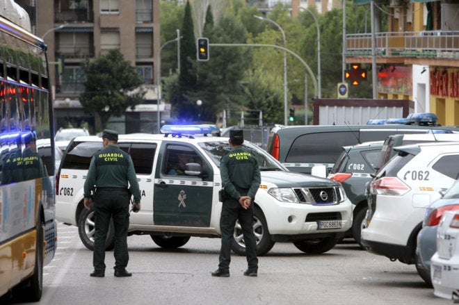 El convoy policial que llevó a Patrick a la Comandancia de Guadalajara 