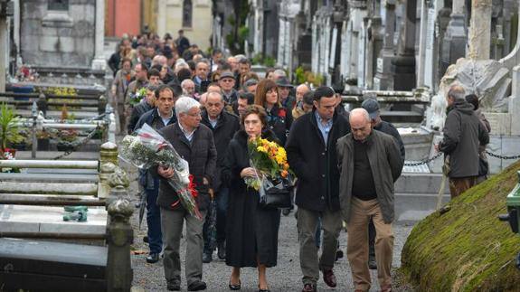 Un momento del homenaje a Fernando Múgica celebrado en San Sebastián.