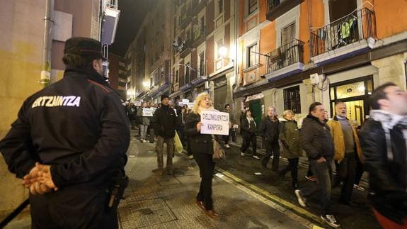 Manifestación contra 'los Pichis'.