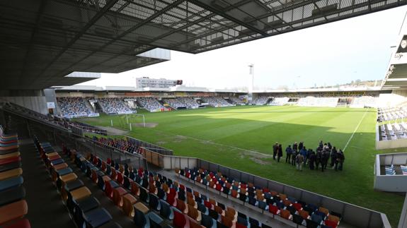 Vista del estadio de Lasesarre.