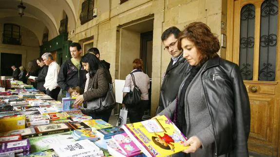 La plaza de España volverá a ser el centro de la celebración.