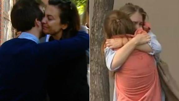 La madre del joven y dos amigas de la pareja, rotas de dolor.