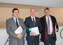 Màrius Rubiralta, Iñaki Goirizelaia y Félix de Moya.