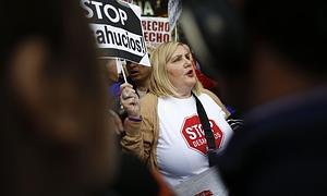 Marta Uriarte, durante un concentración de Stop Desahucios Bizkaia.
