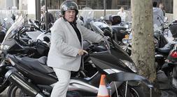 El actor, en su motocicleta. /JACQUES DEMARTHON/AFP