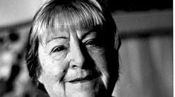 Más de cincuenta centros de educación infantil y alguna biblioteca llevan su nombre en España.