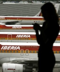 Aviones de Iberia en el aeropuerto de Barajas. /REUTERS