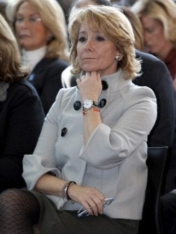 Aguirre, ayer en un homenaje a las víctimas del Holocausto. / EFE