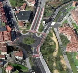 Fotomontaje del entorno del hospital tras el soterramiento de Feve y la urbanización. /  E. C.