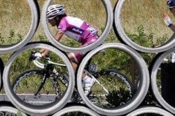 El ciclista italiano no ha podido doblegar a Denis Menchov. / AFP