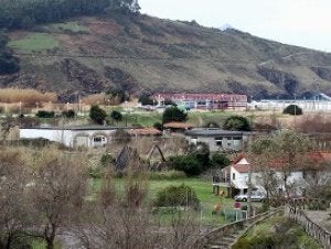 Terrenos del antiguo camping de la playa de La Arena. ::
J. ALEMANY