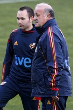 ::                             ELVIRA MEGÍAS