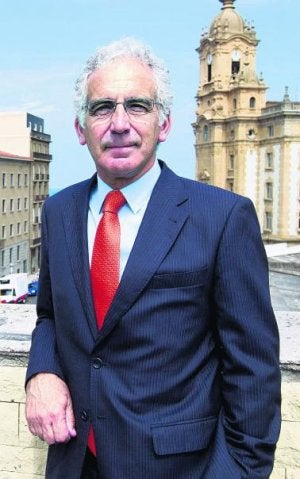 El director del Plan del Sida, en San Sebastián. ::
JOSE USOZ