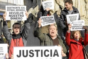 Protesta de los cooperativistas en la Virgen Blanca. ::
IGOR AIZPURU