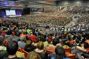 Más de 13.500 espectadores abarrotaron el Bizkaia Arena del BEC, que acogió la gran final del campeonato durante todo el día de ayer. ::                         FERNANDO GÓMEZ / ARIZMENDI