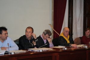 Concejales de Bildu, que plantearon la moción para que Eusko Tren revise sus tarifas. /A. Lasuen