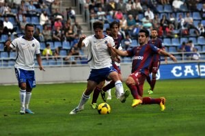 El Eibar perdió en Tenerife (2-0) en la primera vuelta. ::
E. C.