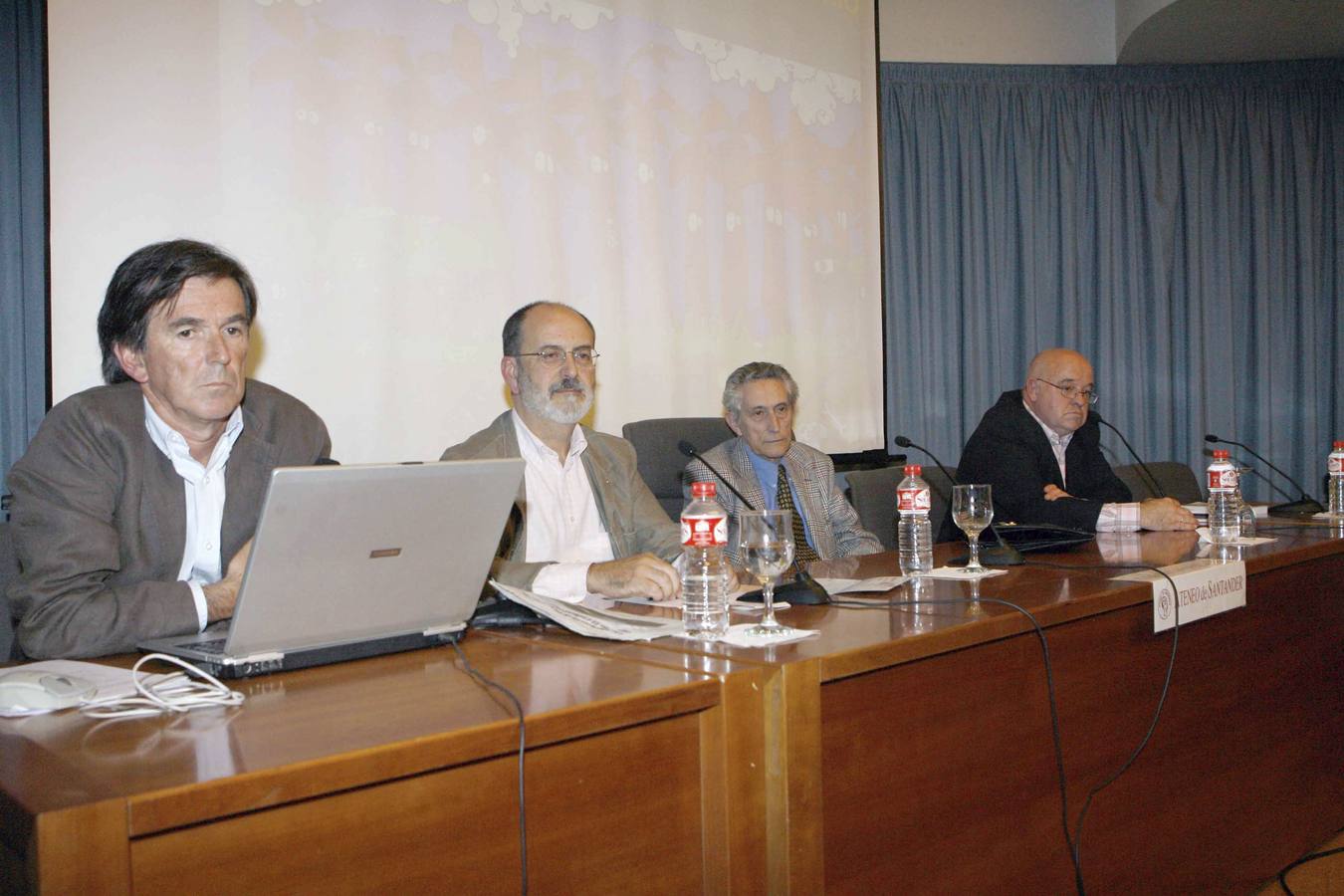 Debate sobre el plan eólico de Cantabria en el Ateneo de Santander