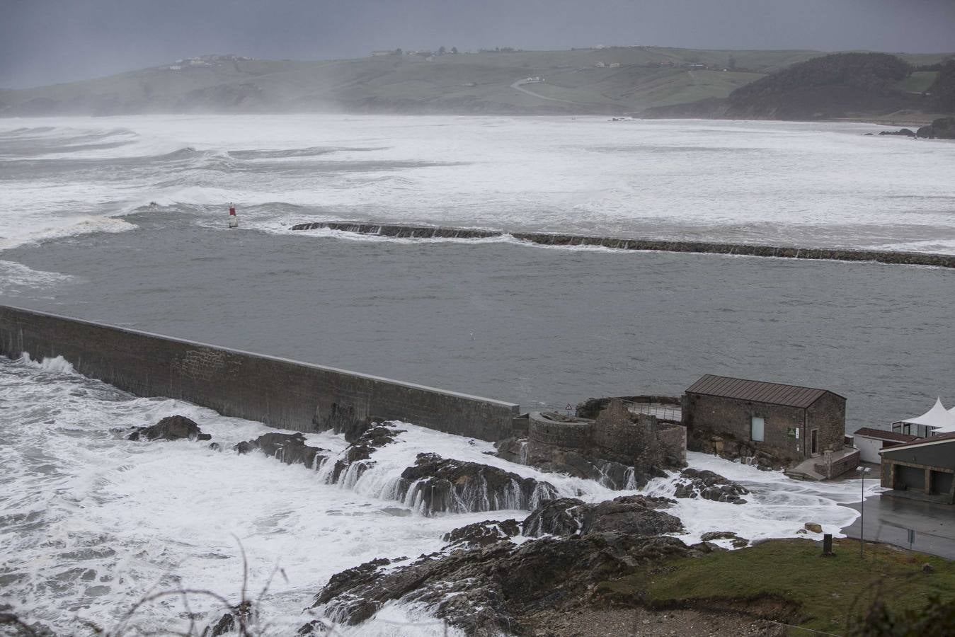 Temporal en San Vicente de la Barquera