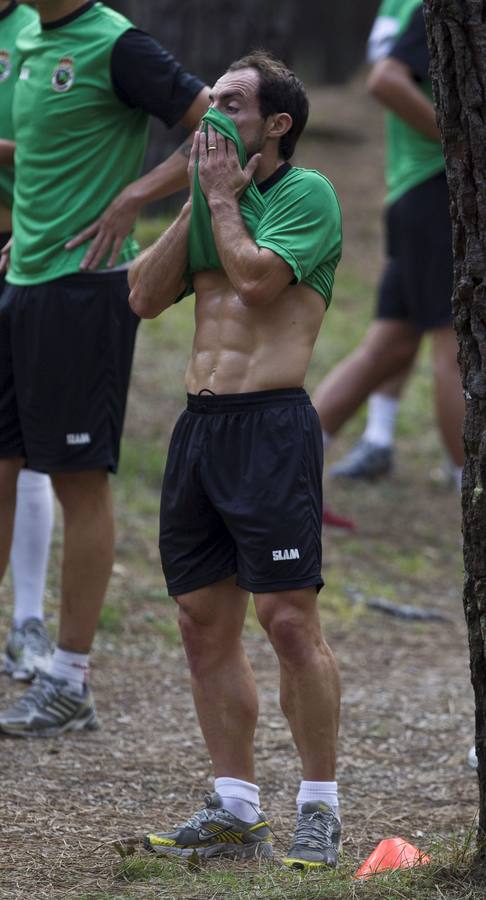 Entrenamiento del Racing en los pinares de Liencres. Pedro Munitis