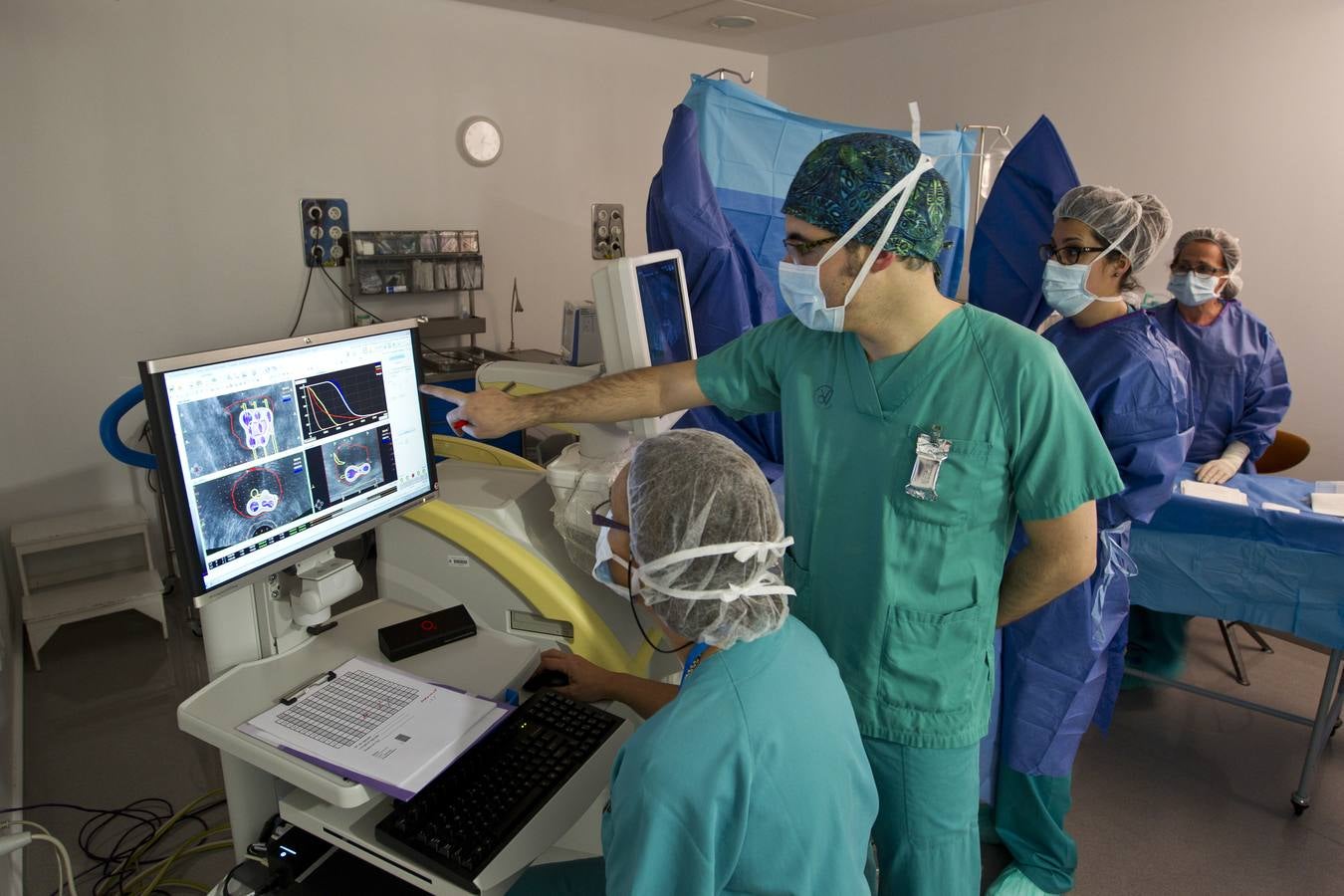 Valdecilla renueva la unidad de radioterapia