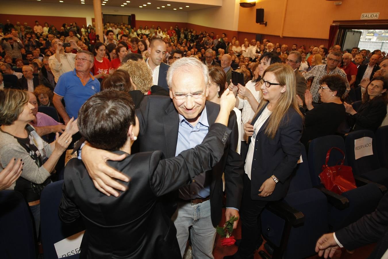 Mitin de Alfonso Guerra en Torrelavega