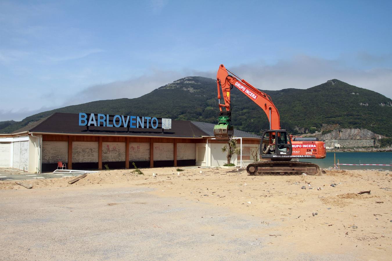 Desaparece el restaurante Barlovento de Laredo